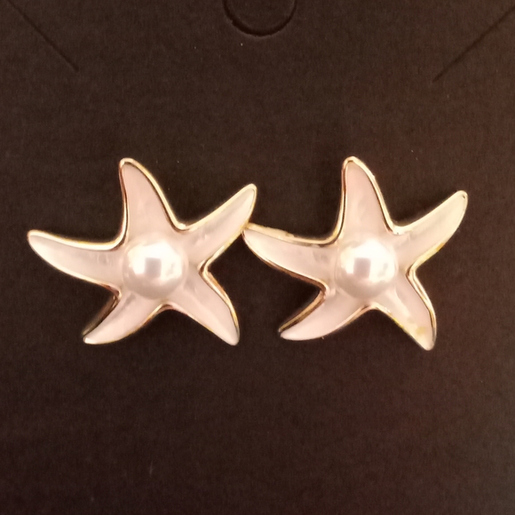 14 k Yellow Gold Plated Star Earrings. - Picture 2 of 8